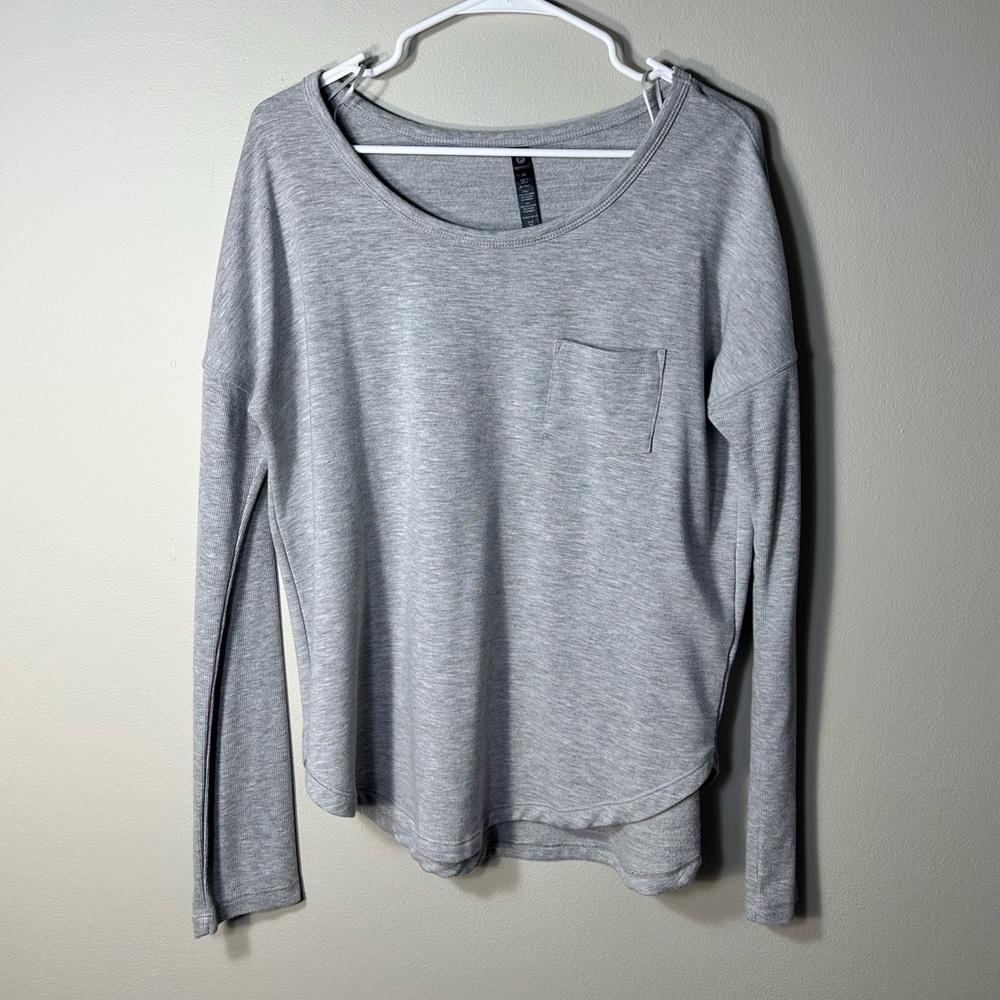 90 Degree Women’s Gray Sweatshirt Top - Medium
